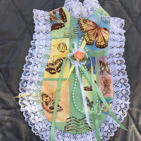 Dress for Bottle - Picture 1 of 2